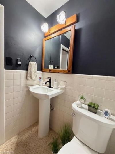 40 Victoria Dr , North Fort Myers, FL 33917 Photo