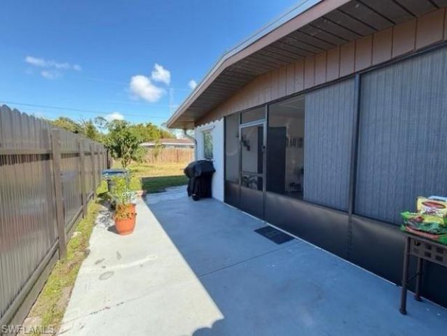 40 Victoria Dr , North Fort Myers, FL 33917 Photo