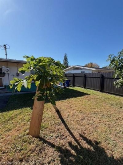 40 Victoria Dr , North Fort Myers, FL 33917 Photo