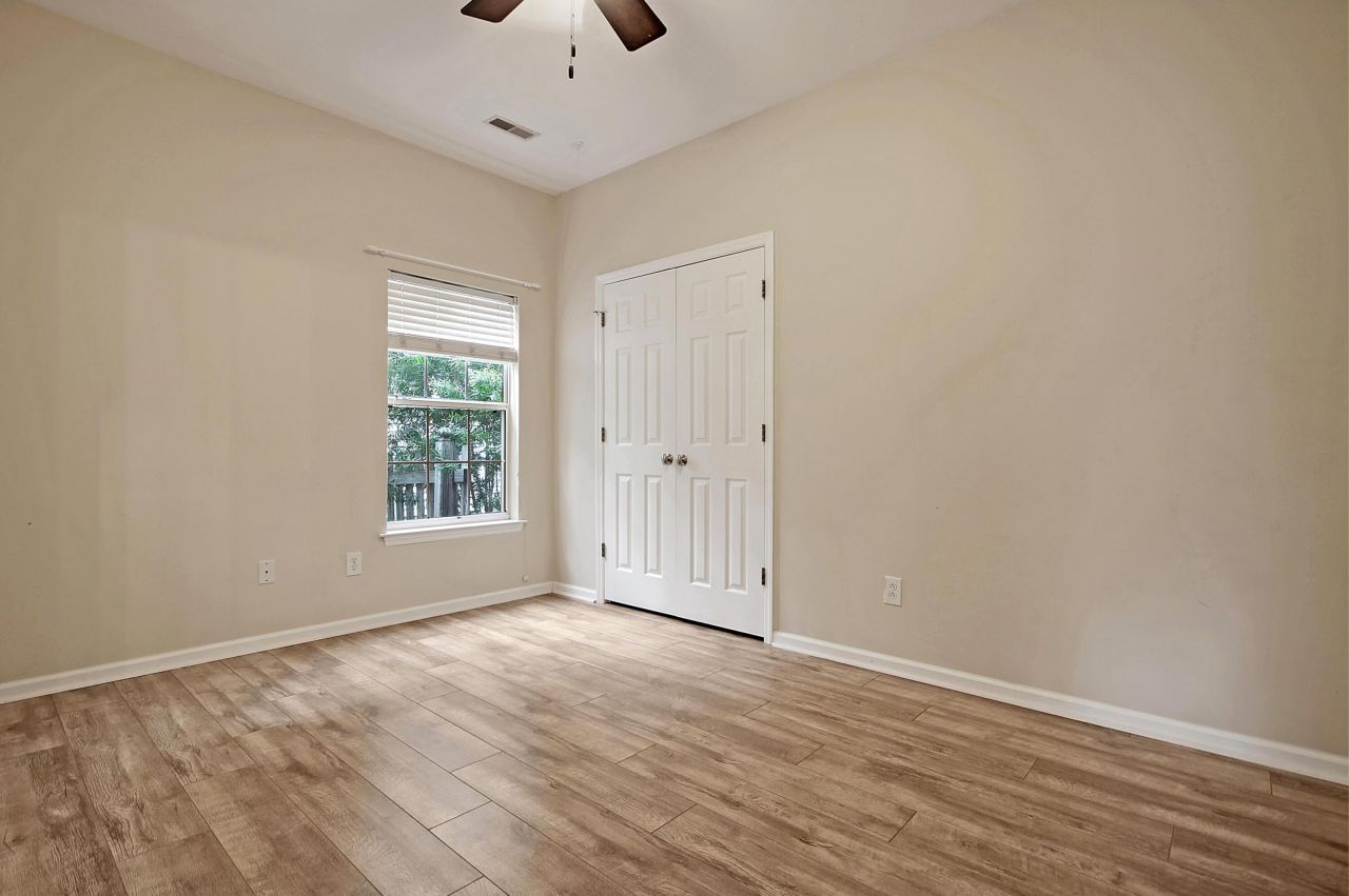 2264 Andover Way Photo 22