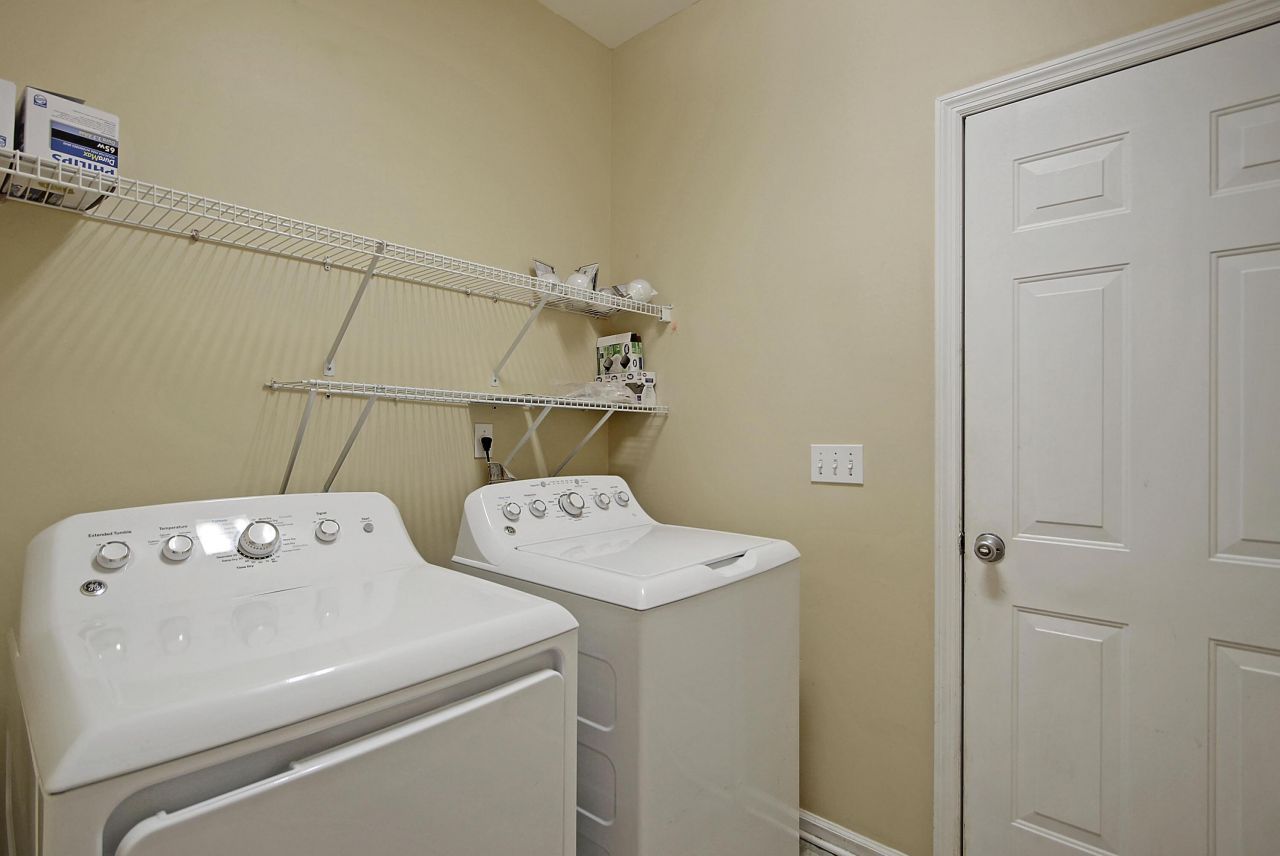 2264 Andover Way Photo 30