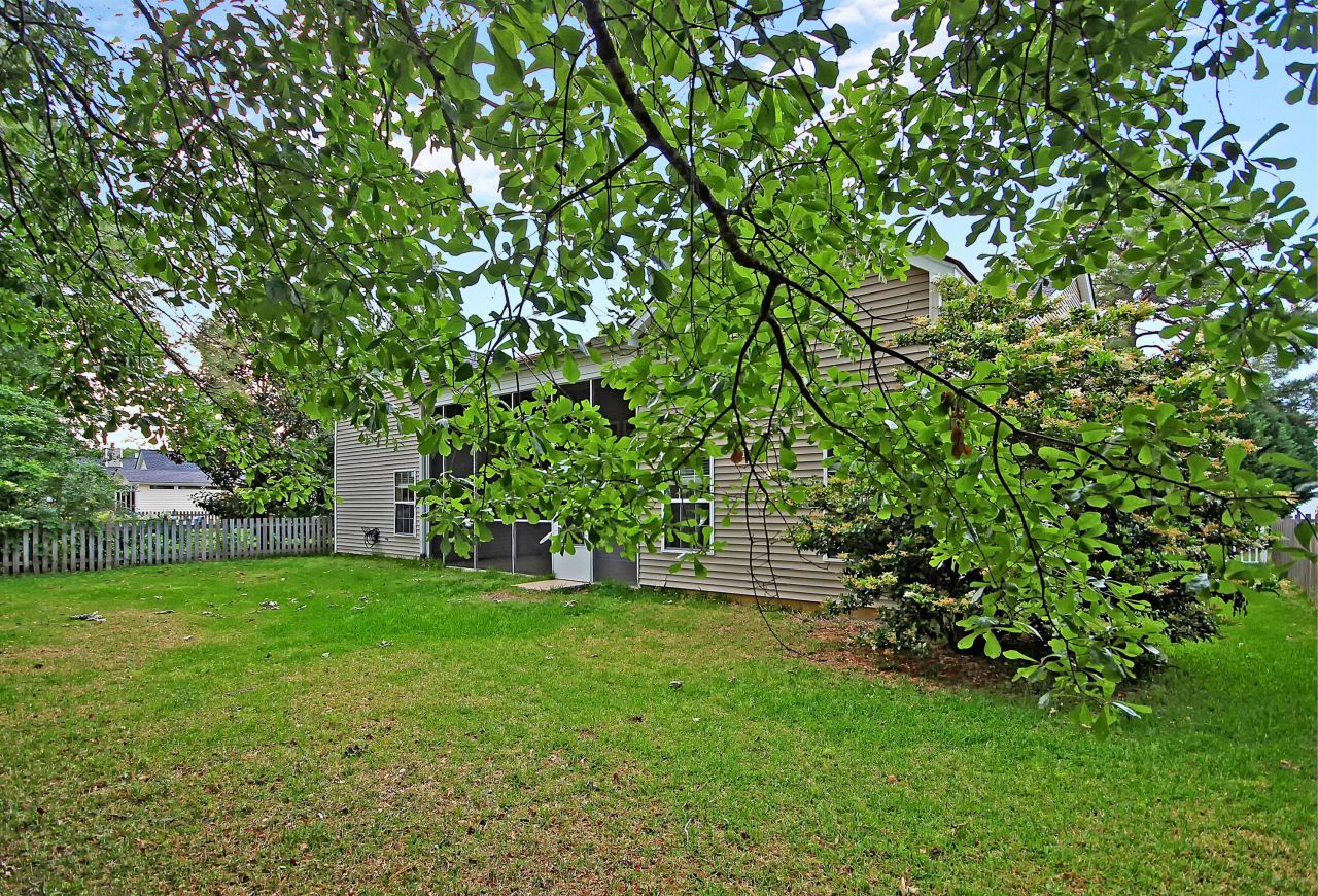 2264 Andover Way Photo 36