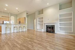 2264 Andover Way photo 4