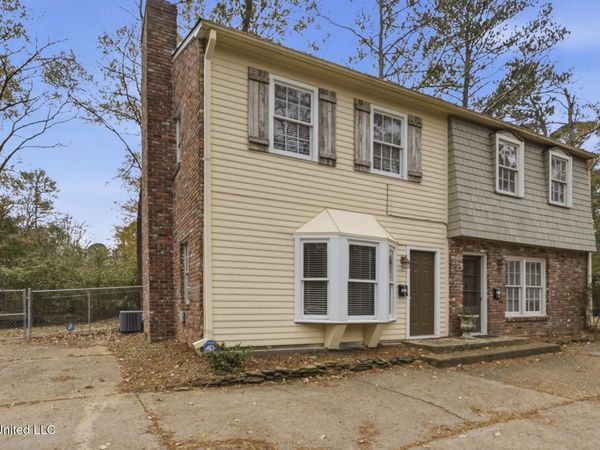 1817 Meadowbrook Road, Jackson, MS 39211