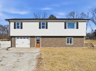 24214 MASTERS Road, GLENWOOD, IA 51534