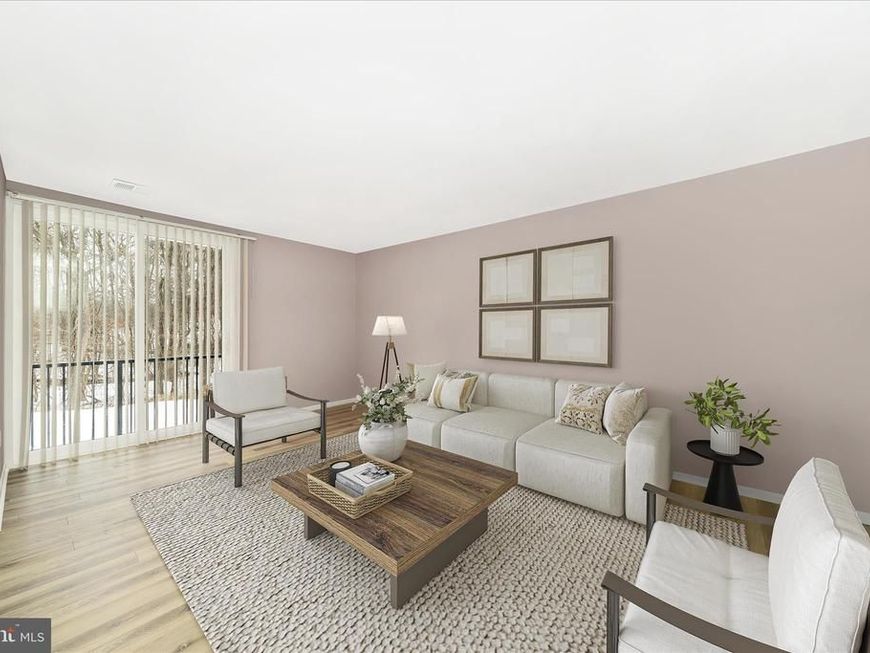 10234 Prince Place, Unit 17-102, Upper Marlboro, MD 20774 Main Photo