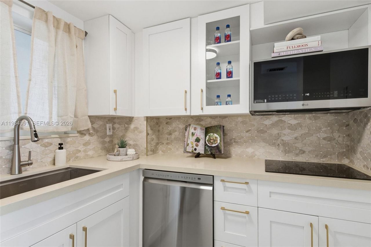 1345 Lincoln Rd, Unit 1006, Miami Beach, FL 33139 Photo