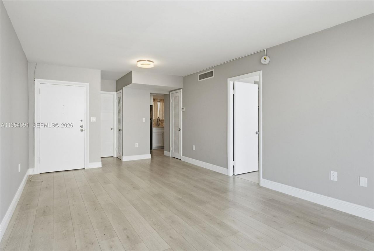 1345 Lincoln Rd, Unit 1006, Miami Beach, FL 33139 Photo