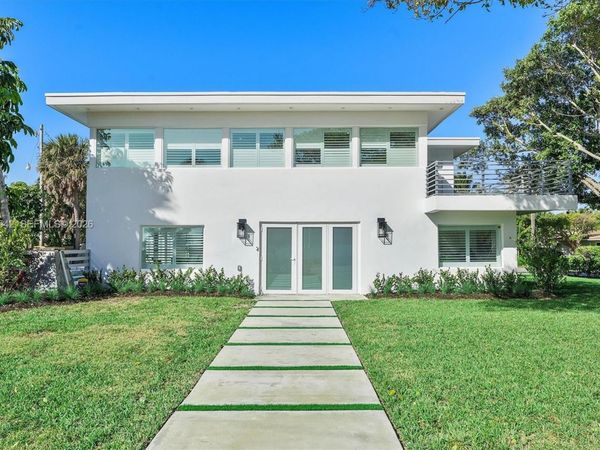 1903 Bay Dr , Pompano Beach, FL 33062