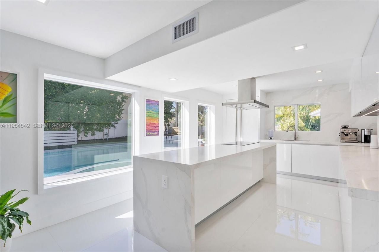 1903 Bay Dr , Pompano Beach, FL 33062 Photo