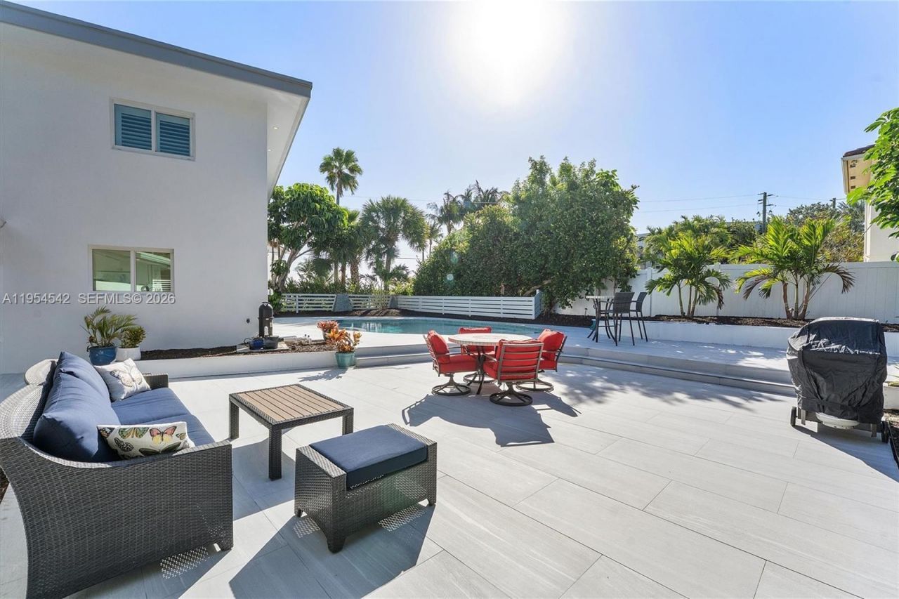 1903 Bay Dr , Pompano Beach, FL 33062 Photo