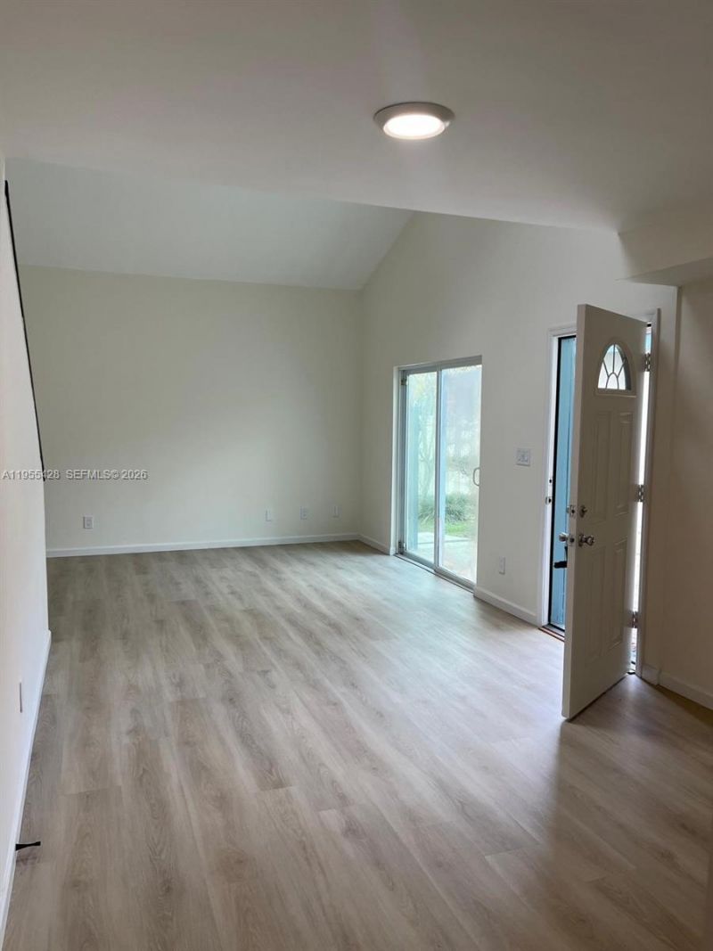 101 N Courageous Ct, Unit 101, Atlantic Beach, FL 32233 Photo