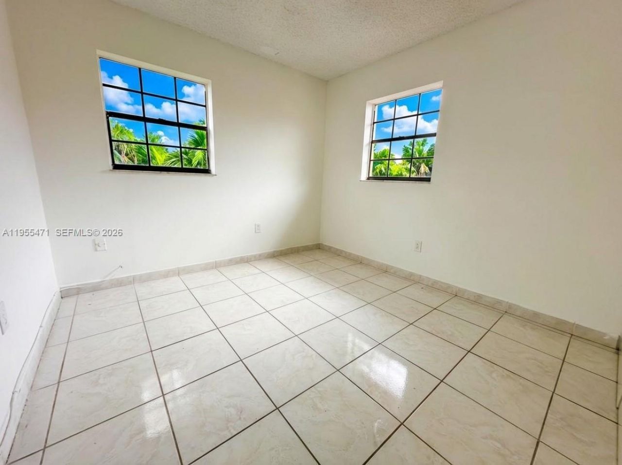 2582 W 56th St, Unit 201, Hialeah, FL 33016 Photo