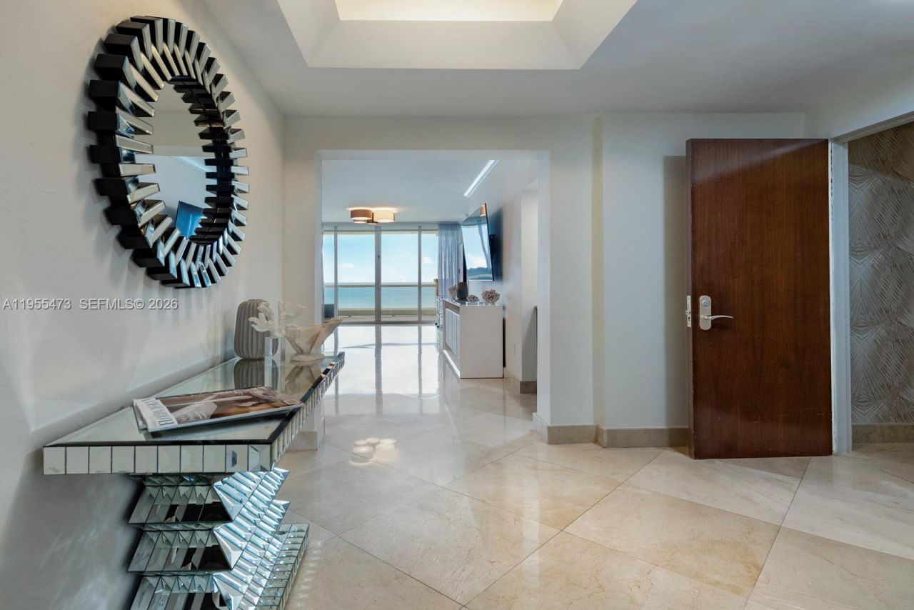 17875 Collins Ave , Unit 2605, Sunny Isles Beach, FL 33160 Photo