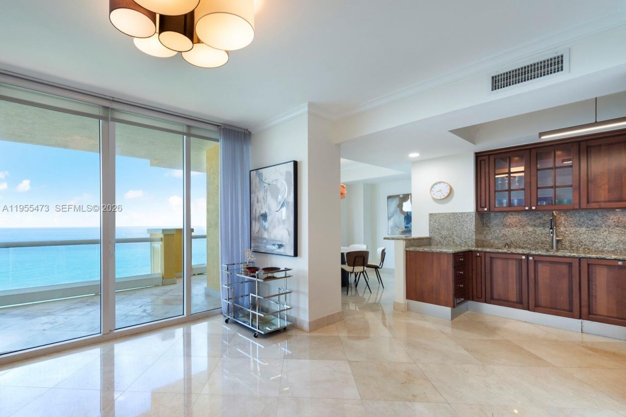 17875 Collins Ave , Unit 2605, Sunny Isles Beach, FL 33160 Photo