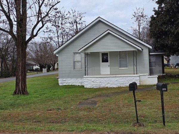 301 Kingwood Ave, Shelbyville, TN 37160