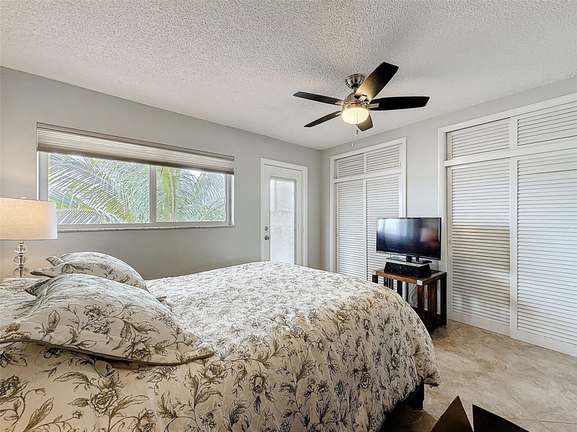 800 SW 11th Avenue, Unit 12, Hallandale Beach, FL 33009 Photo