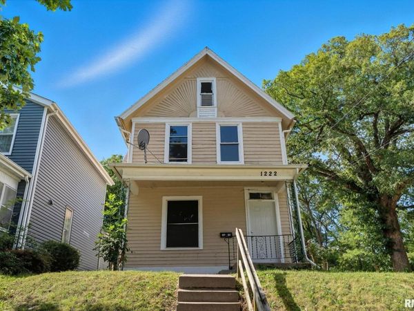1222 PERSHING Avenue, Davenport, IA 52803