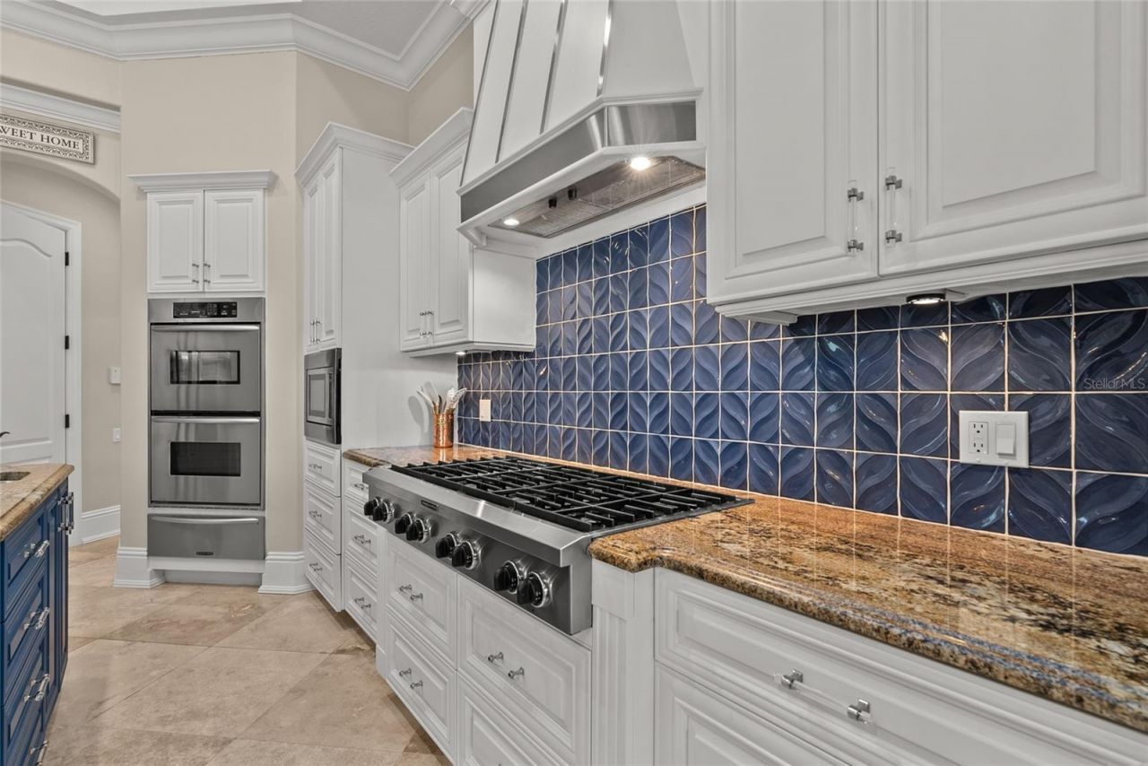 611 Tremont Street, Sarasota, FL 34242 Photo