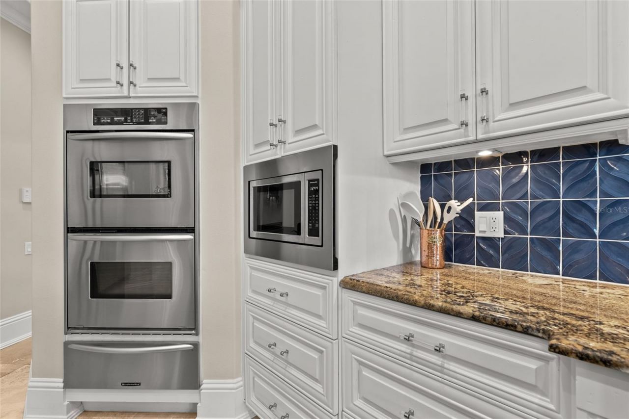 611 Tremont Street, Sarasota, FL 34242 Photo