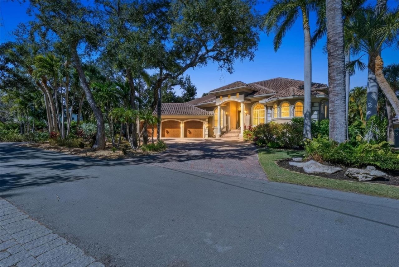 611 Tremont Street, Sarasota, FL 34242 Photo