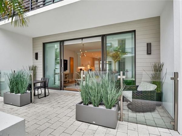 850 Central AVE, Unit 208, NAPLES, FL 34102