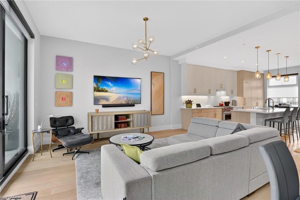 850 Central Ave, Unit 208, Naples, FL 34102 Photo