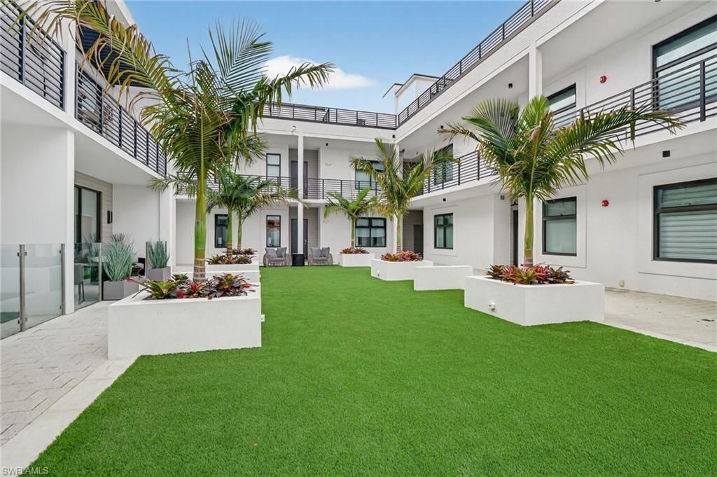 850 Central Ave, Unit 208, Naples, FL 34102 Photo