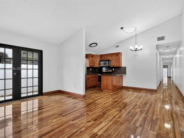 1632 SW 19th Terrace, Miami, FL 33145