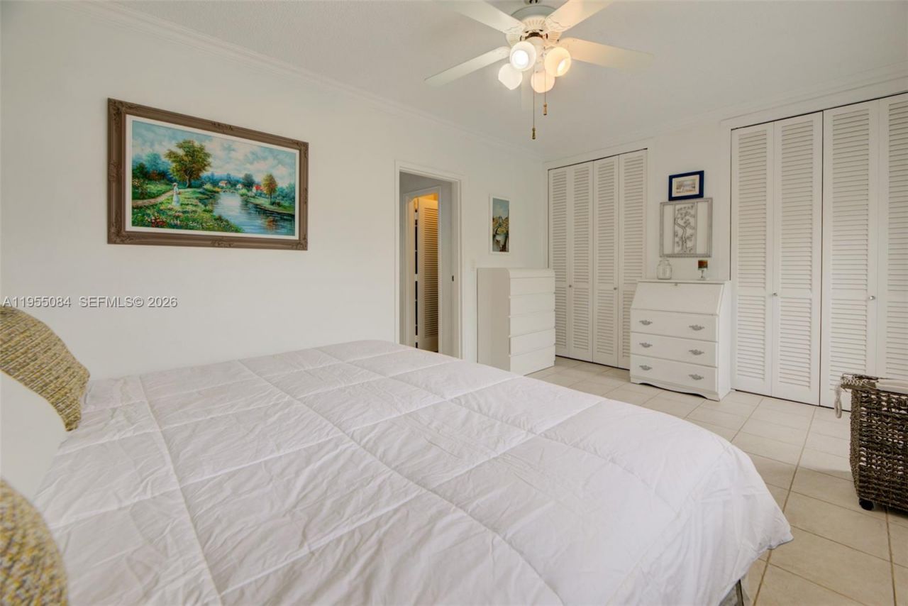 3177 S Ocean Dr , Unit 309, Hallandale Beach, FL 33009 Photo