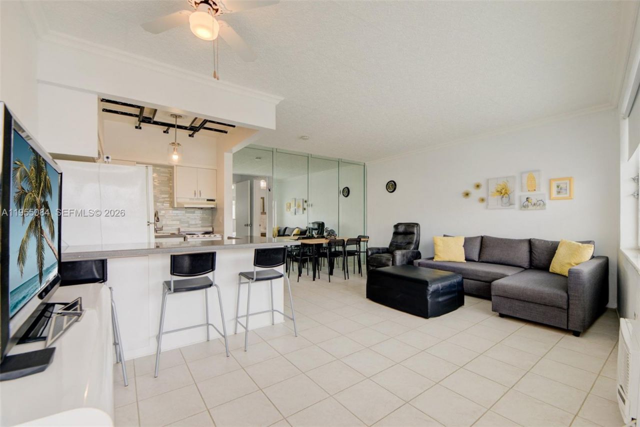 3177 S Ocean Dr , Unit 309, Hallandale Beach, FL 33009 Photo