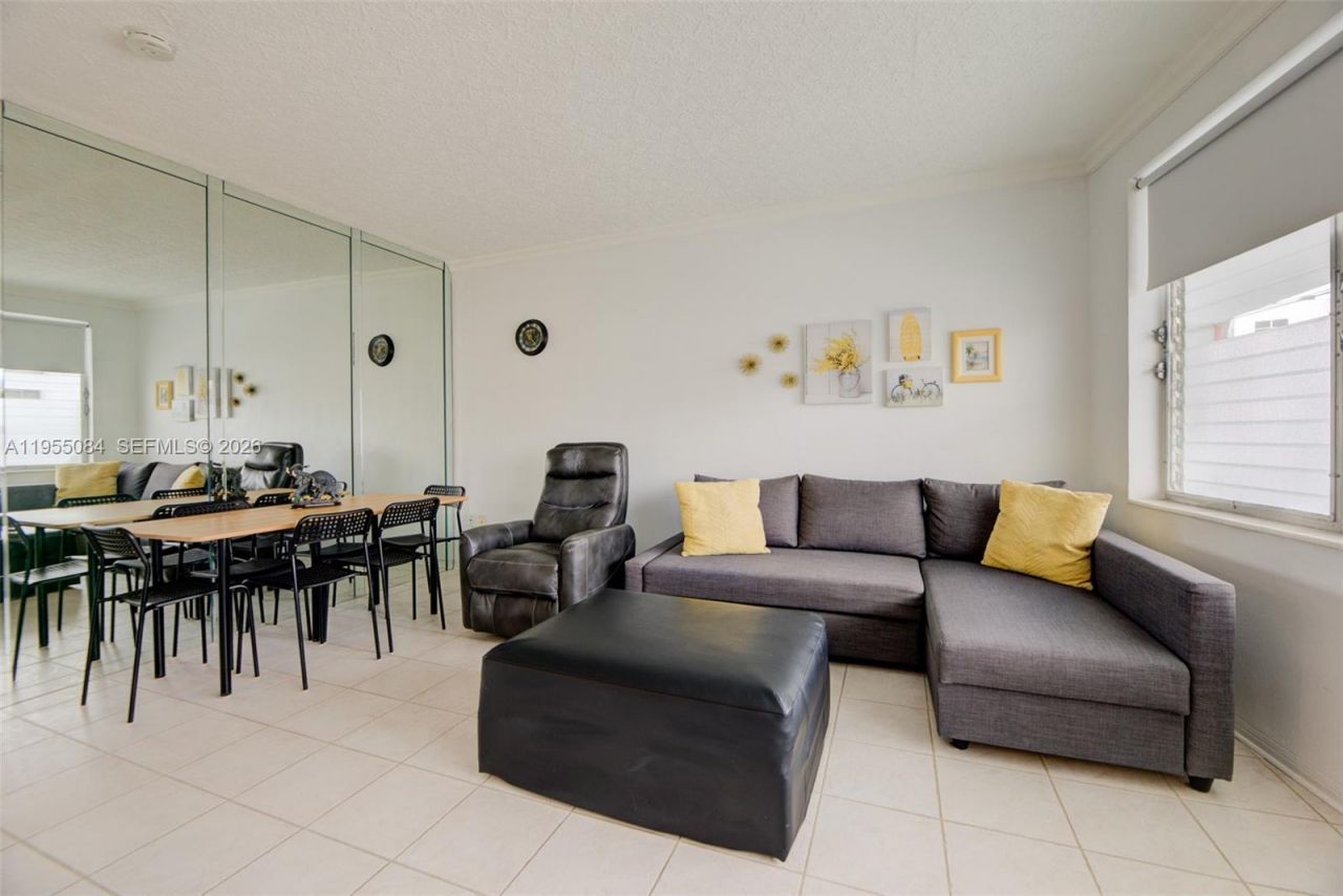 3177 S Ocean Dr , Unit 309, Hallandale Beach, FL 33009 Photo