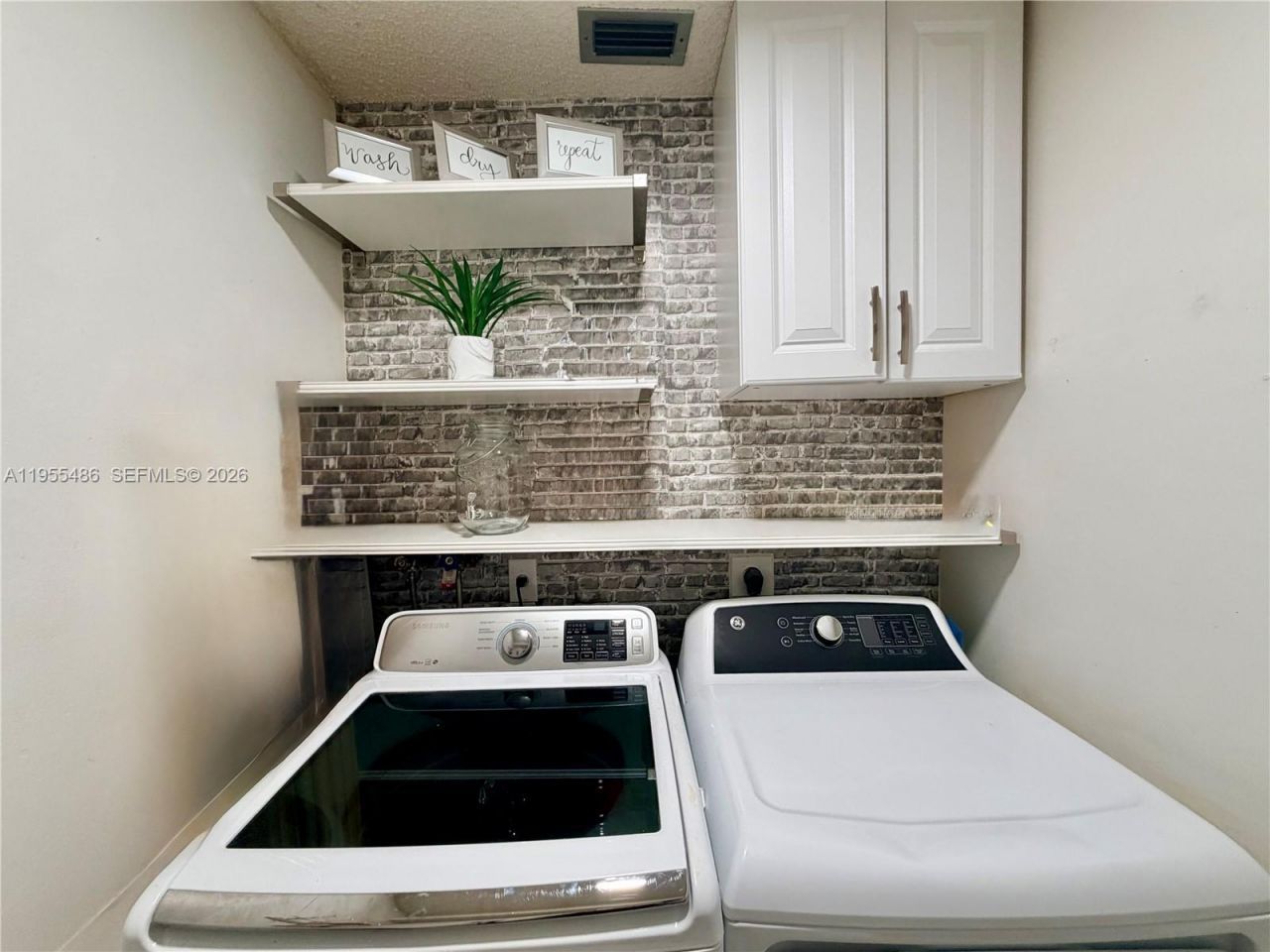 2865 Begonia Way, Cooper City, FL 33026 Photo