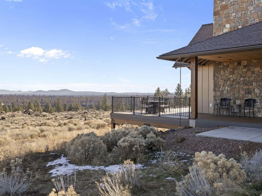 Property Image 100