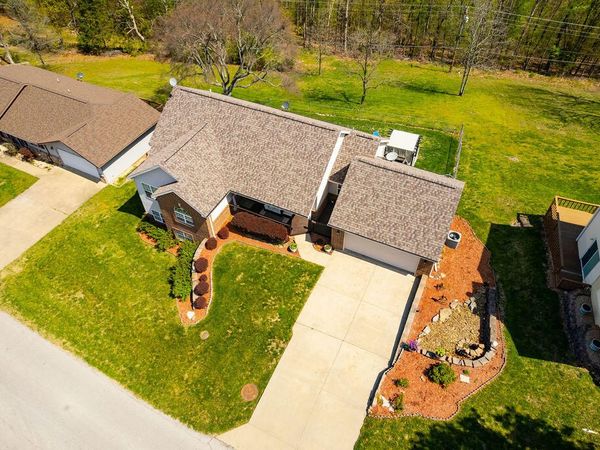 48 Irish Hills Boulevard, Kimberling City, MO 65686