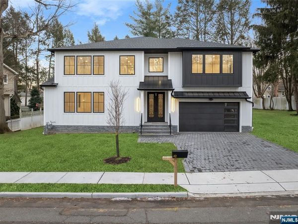 42 Harvey Street, CLOSTER, NJ 07624