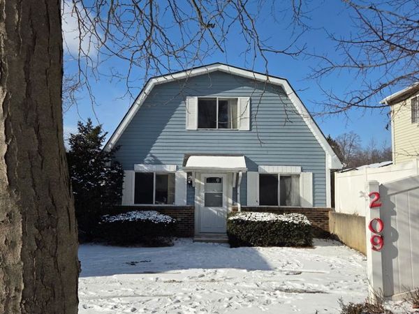 209 Mill Stream Drive, Bolingbrook, IL 60440