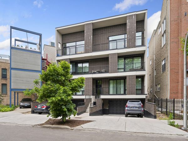 1310 N Cleveland Avenue, Unit 3, Chicago, IL 60610