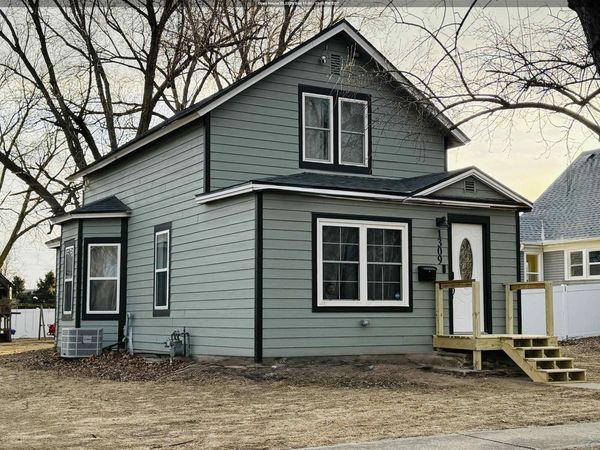 1309 Marble St, Onawa, IA 51040