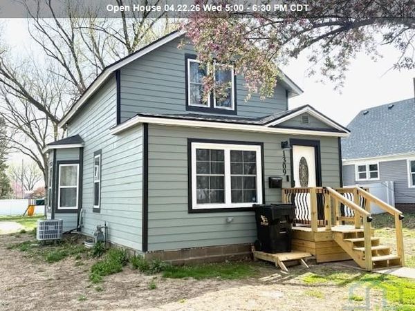 1309 Marble St, Onawa, IA 51040