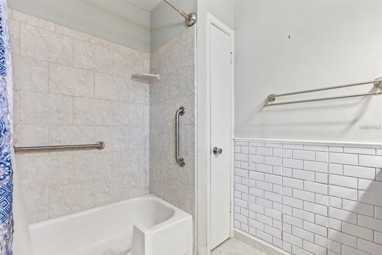 1141 Merle Way, Unit 14, Sarasota, FL 34232 Photo