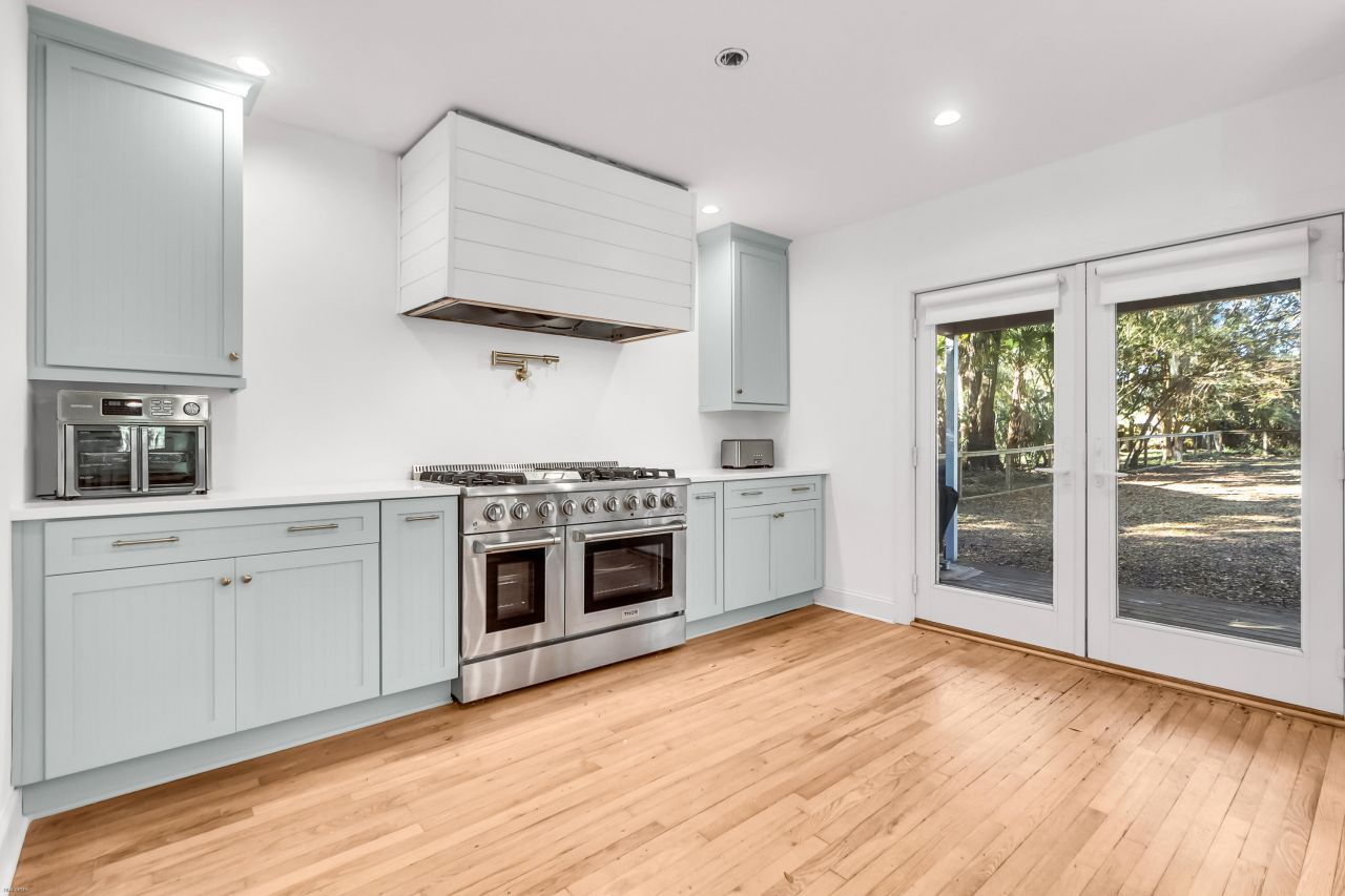 312 Bayview Drive Photo 14