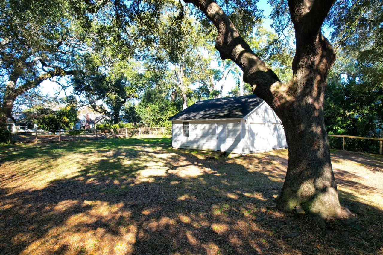 312 Bayview Drive Photo 37