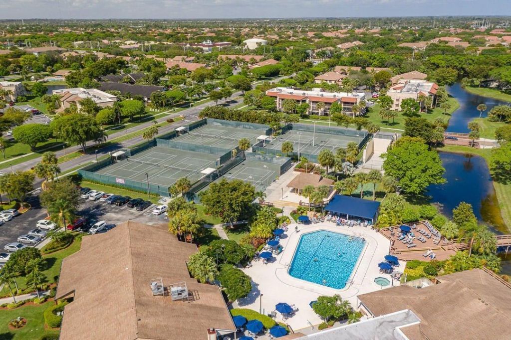 10155 Mangrove Drive, Unit 105, Boynton Beach, FL 33437 Photo