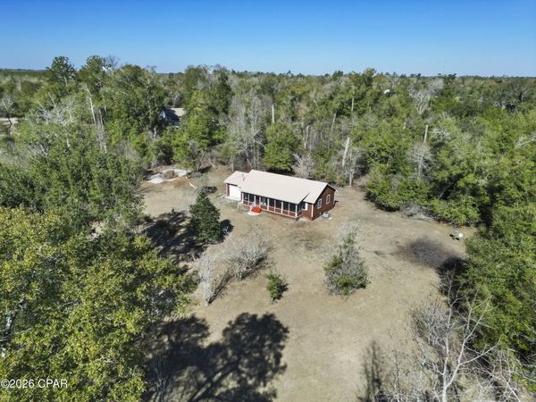 6385 Blue Arrow Drive, Marianna, FL 32446