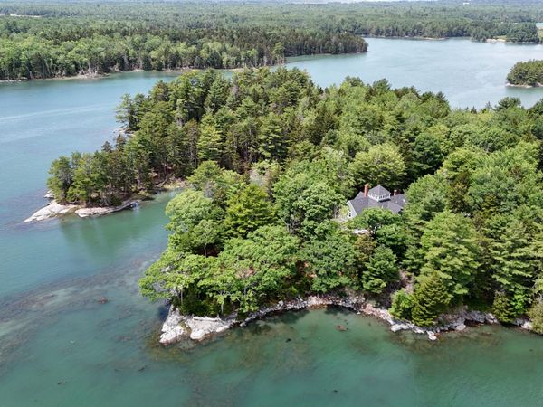 82 Falcon Lane, Lamoine, ME 04605