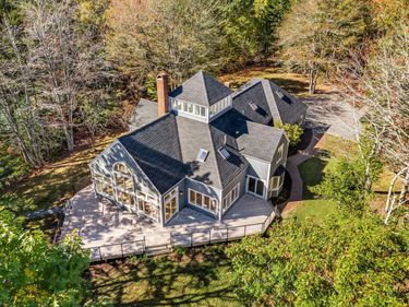82 Falcon Lane, Lamoine, ME 04605