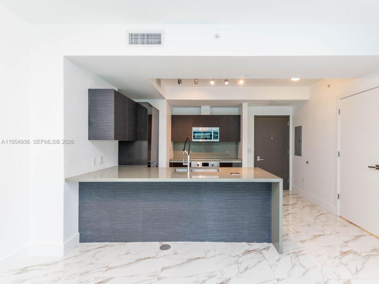 1080 Brickell Ave, Unit 1704, Miami, FL 33131 Photo