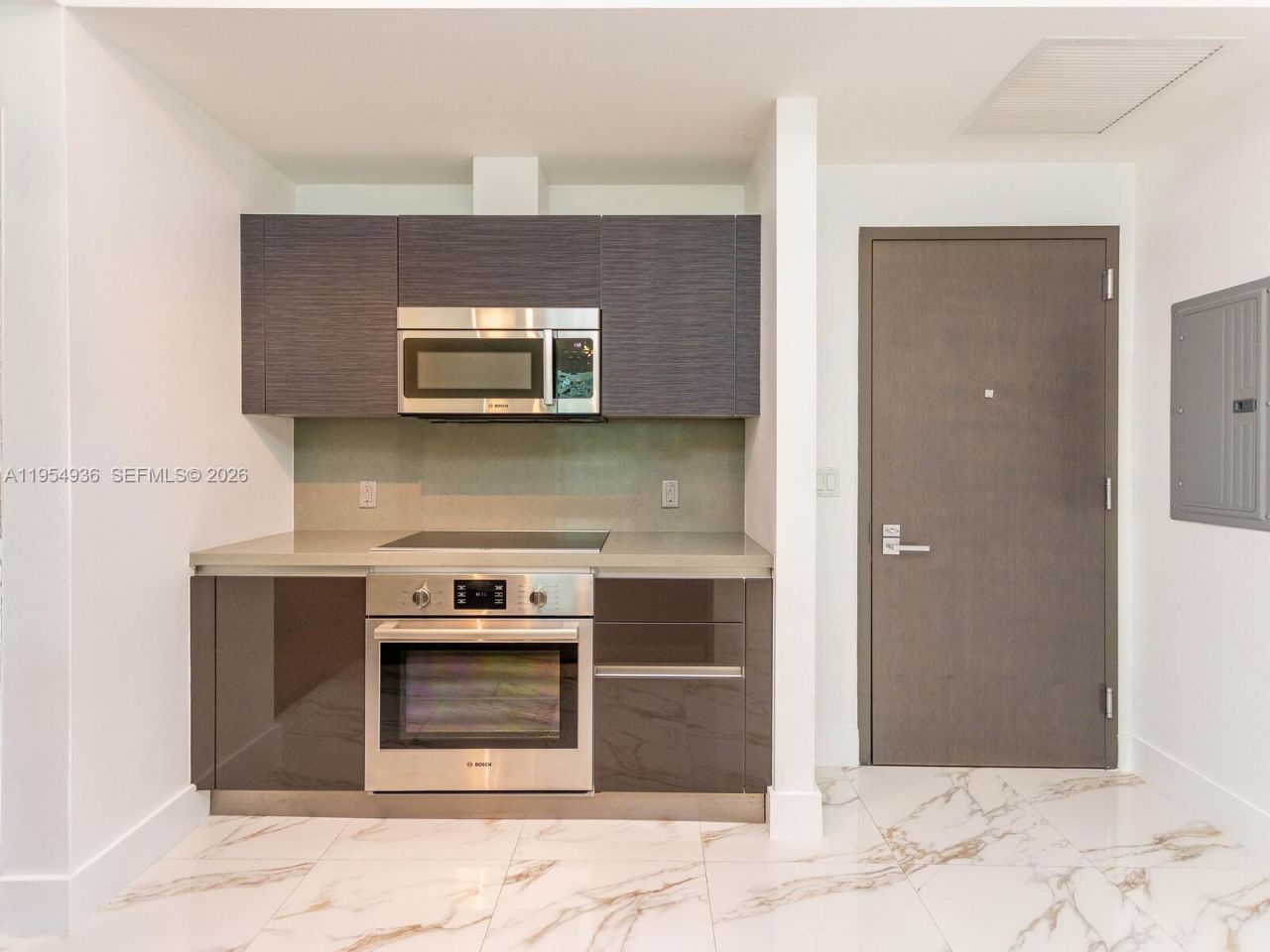 1080 Brickell Ave, Unit 1704, Miami, FL 33131 Photo