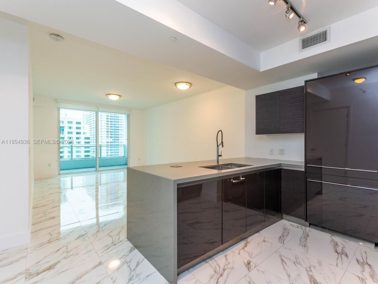 1080 Brickell Ave, Unit 1704, Miami, FL 33131 Photo